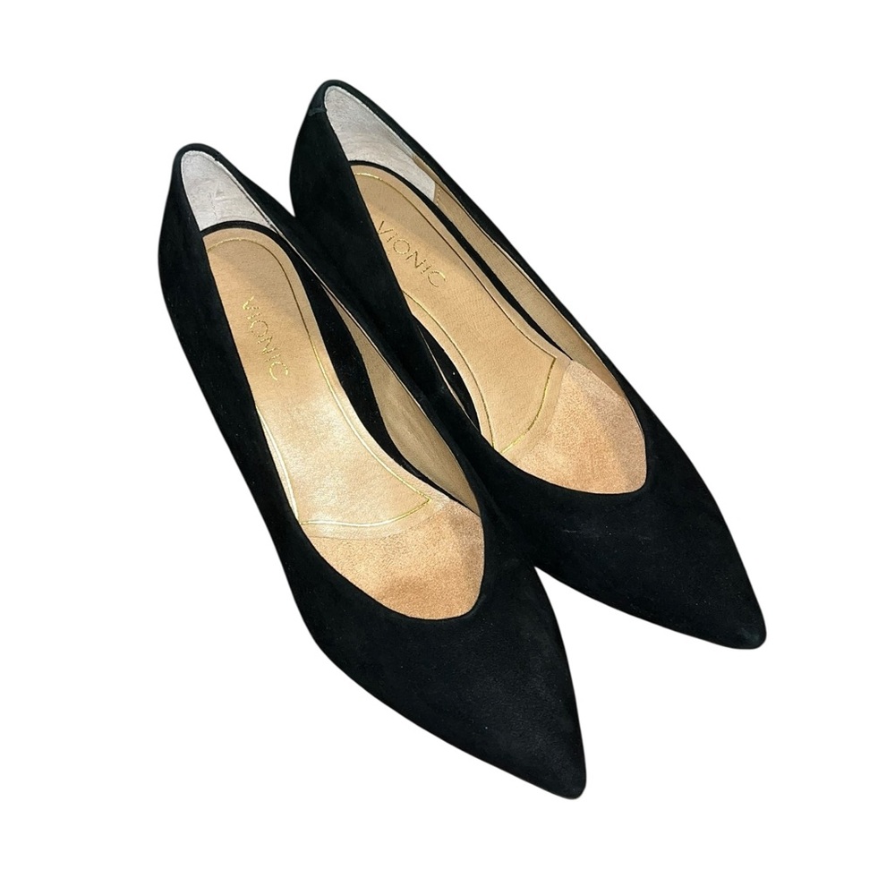 Vionic Black Suede Kitten Heel Pump - Picture 4 of 11